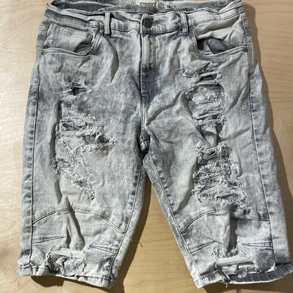 FWRD Denim Distressed Gray Denim Shorts 36 (GD)